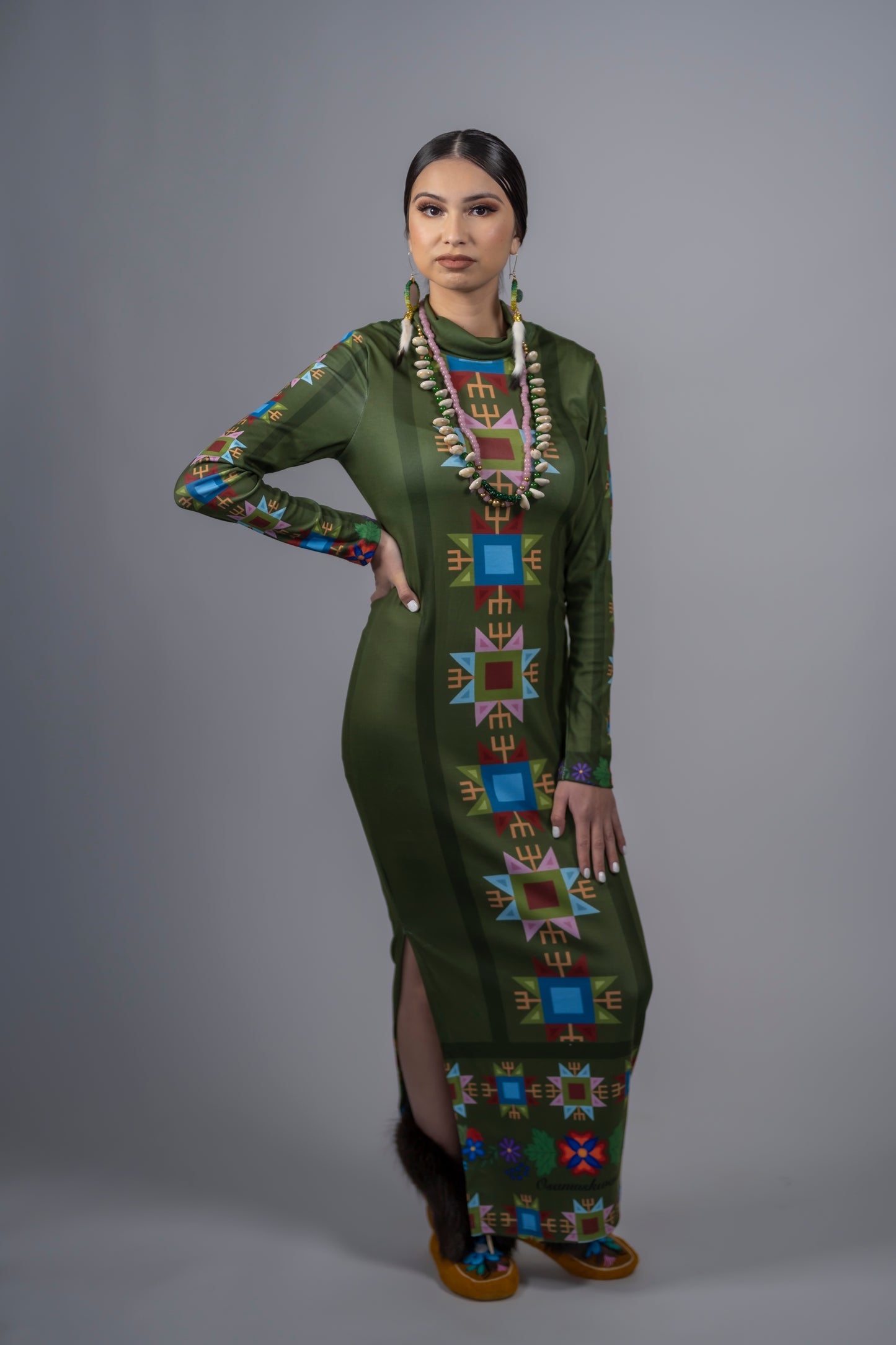 Solstice turtle neck body con dres