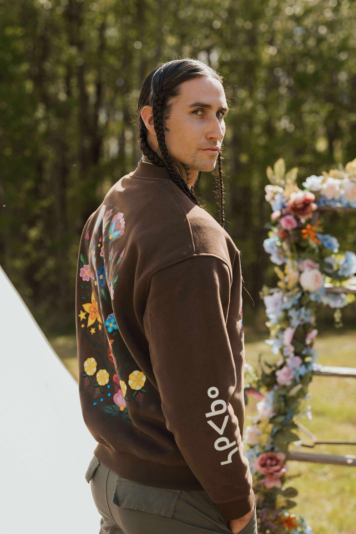 Chocolate Brown sâkipâkaw Crew Neck (Unisex)