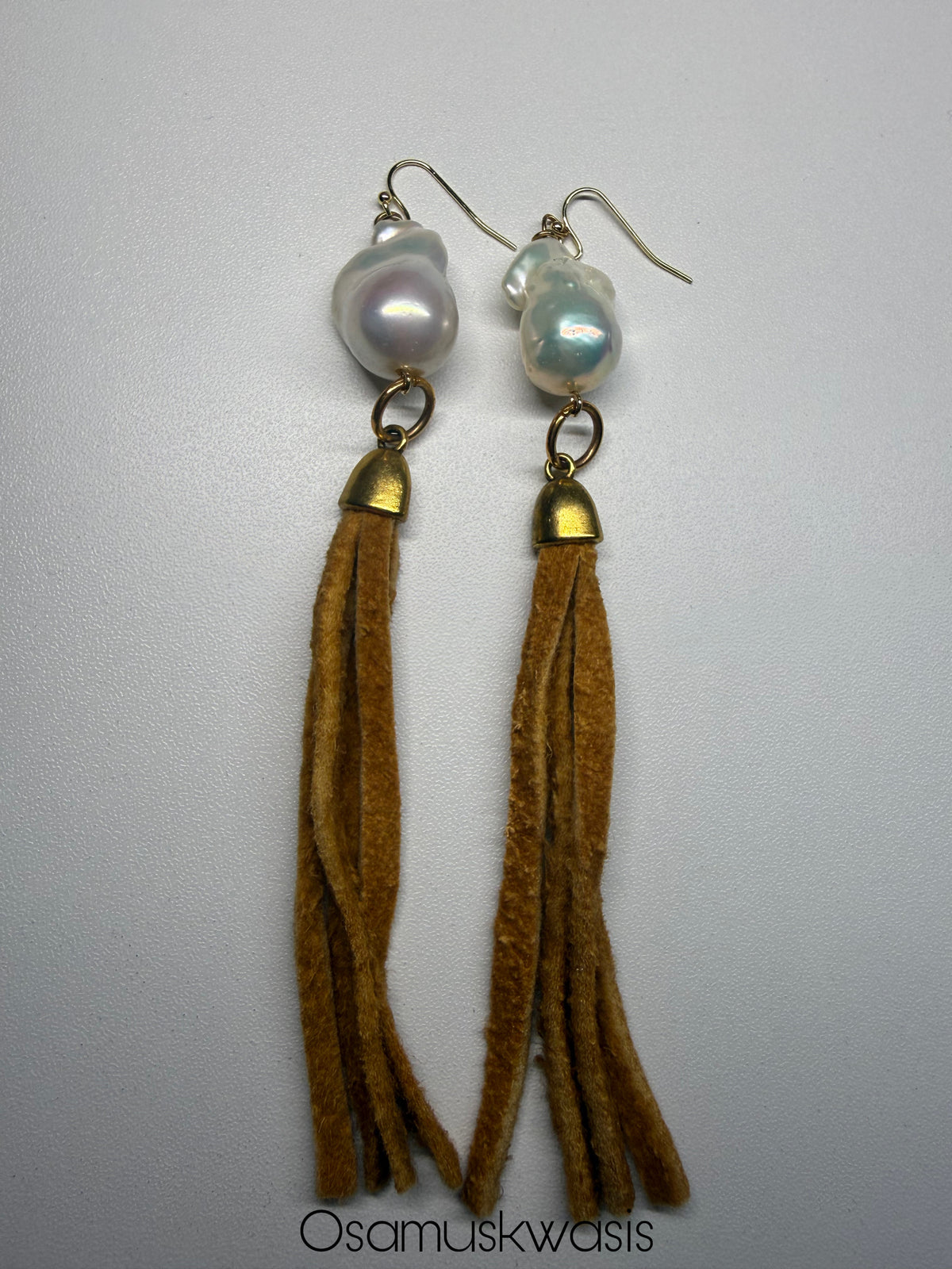 pearl hide drop earrings